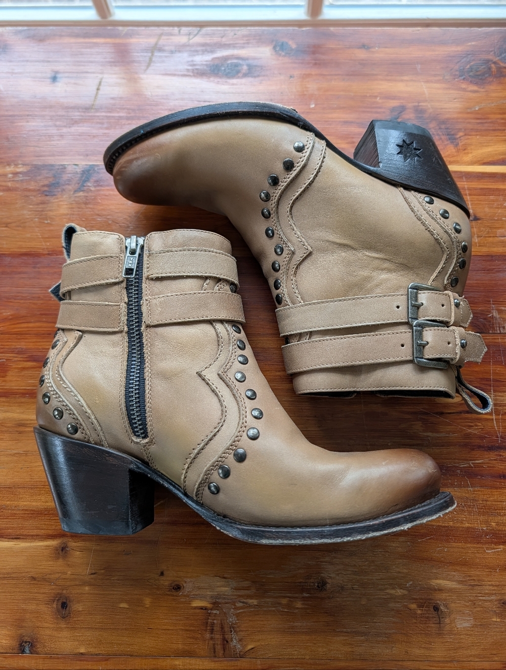 Black Star Hereford Fashion Booties Size 8